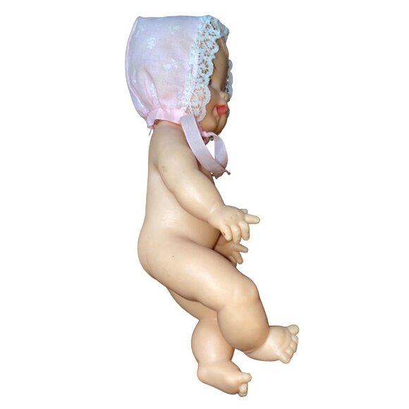 Vintage Baby Doll With Pink Lace Bonnet Blue Eyes & Articulated Limbs - Picture 5 of 12
